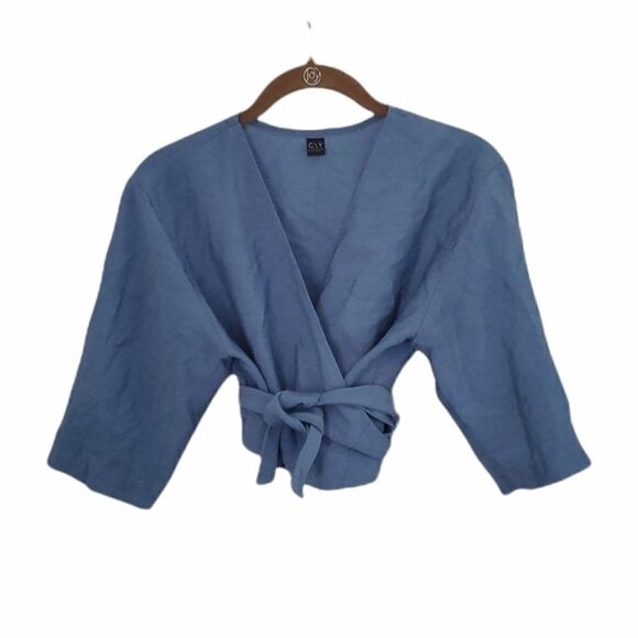 Corvera Vargas Luxury Wrap Crop - Picture 3 of 8